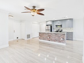 1014 Fosters Mill Rd in Boynton Beach, FL - Building Photo - Building Photo