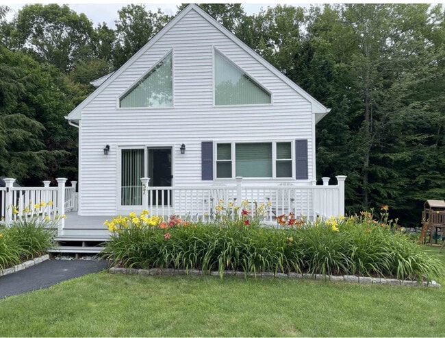 property at 57 Meetinghouse Rd
