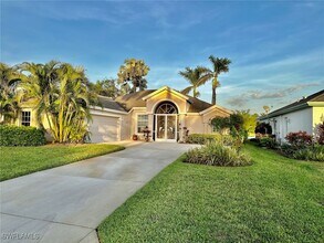 930 Marble Dr in Naples, FL - Building Photo - Building Photo