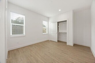 2121 Hoskins Dr in Houston, TX - Building Photo - Building Photo