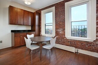 295 Commonwealth Ave in Boston, MA - Building Photo - Building Photo