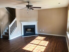 5734 Prescott Ct in Charlotte, NC - Building Photo