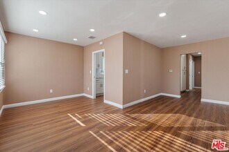 8053 Altavan Ave in Los Angeles, CA - Building Photo - Building Photo