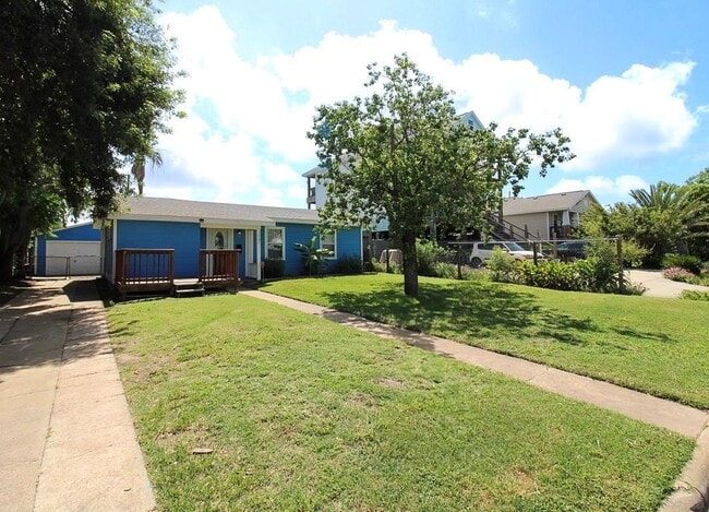property at 1502 Bayou Shore Dr