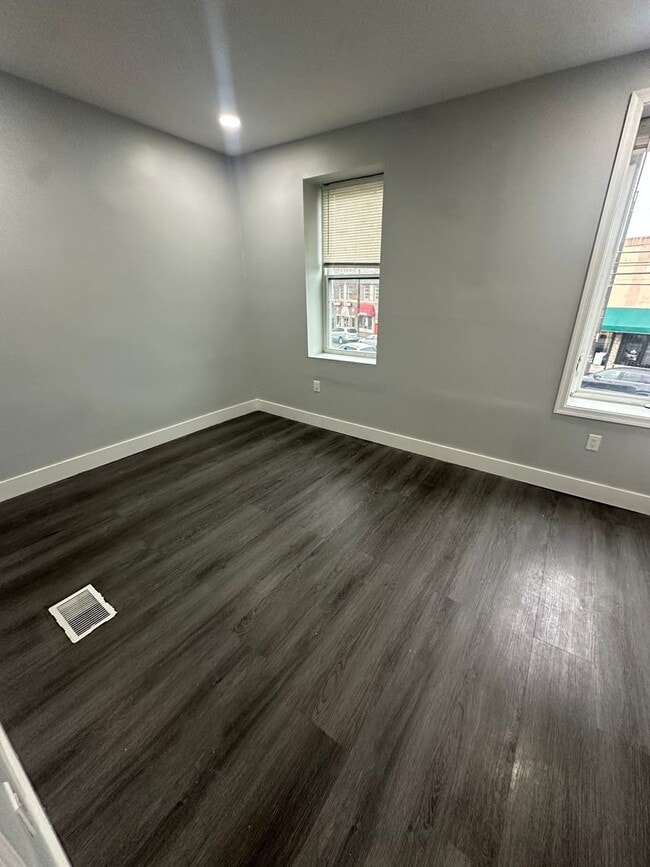 1325 S 21st St in Philadelphia, PA - Building Photo - Building Photo