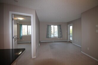 11816-11822 22 Ave SW in Edmonton, AB - Building Photo - Building Photo