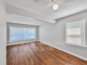 830 Pershall Rd in Florissant, MO - Building Photo - Building Photo
