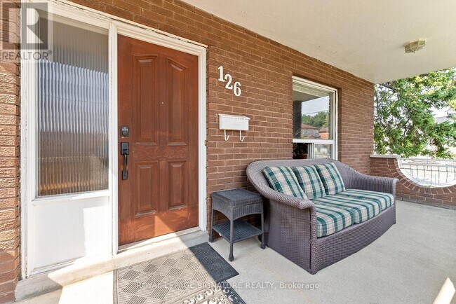 126 Harding Ave in Toronto, ON - Building Photo - Building Photo