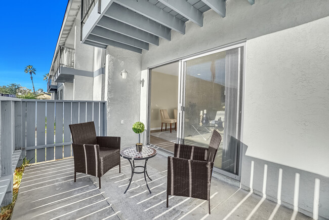 Las Casitas Apartments - Redlands, CA