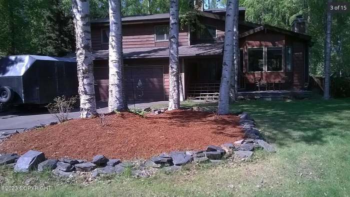 7710 Evander Dr in Anchorage, AK - Building Photo