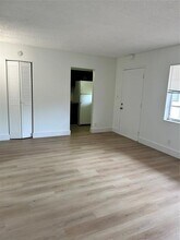 241 SE 9th Ave in Pompano Beach, FL - Building Photo - Building Photo