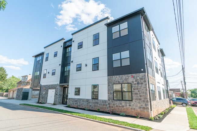 Wheeler Avenue Apartments in Carteret, NJ - Building Photo - Building Photo