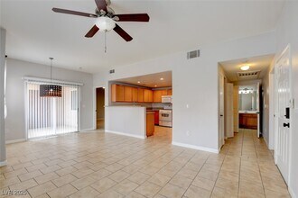 9580 W Reno Ave in Las Vegas, NV - Building Photo - Building Photo