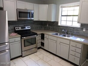 516 E 58th St in Jacksonville, FL - Building Photo - Building Photo