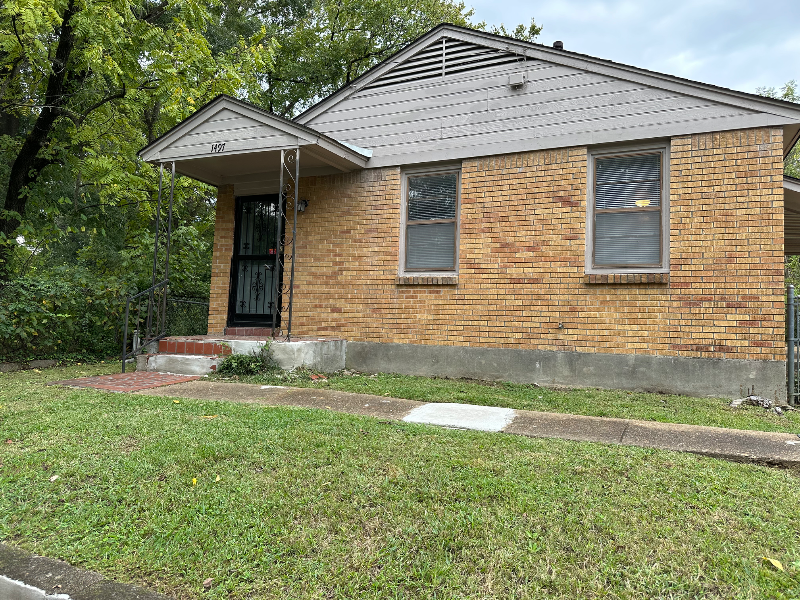 1497 Ely St in Memphis, TN - Foto de edificio