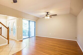 10907 Meadow Lark Cove Dr in Ft. Myers, FL - Building Photo - Building Photo