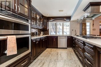 136 Manley Ave in Whitchurch-Stouffville, ON - Building Photo - Building Photo