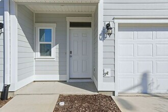 1653 Caleigh Ct in Lynn Haven, FL - Foto de edificio - Building Photo