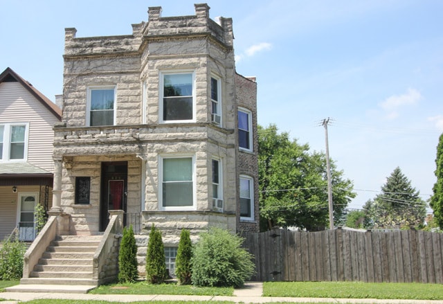 property at 825 Beloit Ave