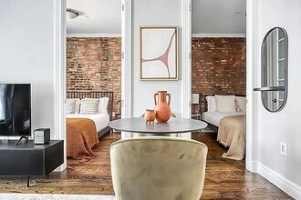202 E 13th St in New York, NY - Building Photo - Building Photo