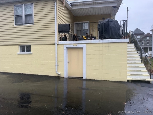 100 S Cliff St in Ansonia, CT - Building Photo - Building Photo