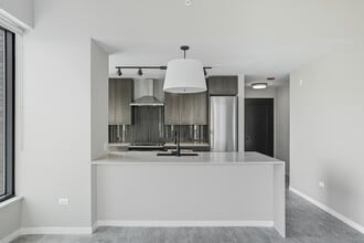 931 W Washington Blvd in Chicago, IL - Building Photo - Building Photo