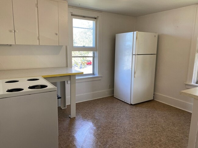 property at 523 N 12th St