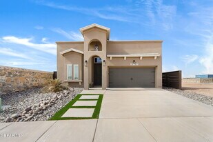 12757 Viendo Norte Dr in El Paso, TX - Building Photo