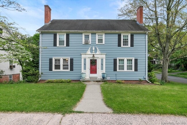 property at 52 Augur St