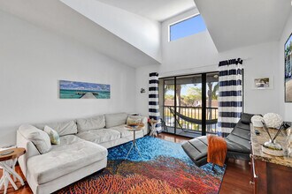 1008 Green Pine Blvd in West Palm Beach, FL - Building Photo - Building Photo