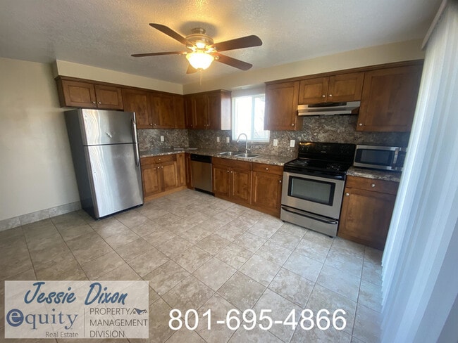 property at 3338 N Fairfield Rd