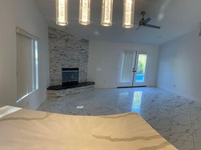 68210 Empalmo Rd in Cathedral City, CA - Building Photo - Building Photo