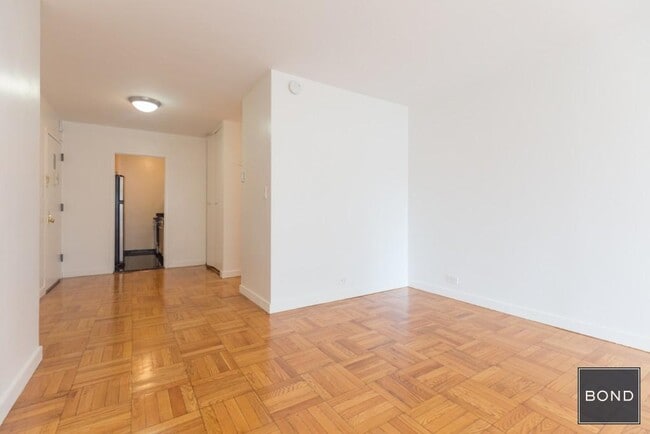 145 Fourth Avenue in New York, NY - Building Photo - Building Photo