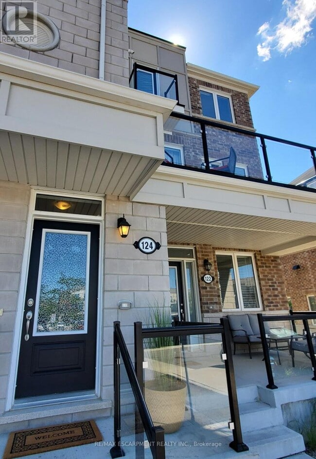 property at 124 Daylily Ln