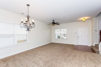 7542 Brookwood Valley Ln in Mint Hill, NC - Building Photo - Building Photo