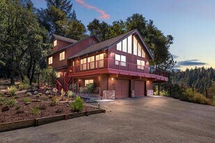 17337 Debbie Rd in Los Gatos, CA - Building Photo