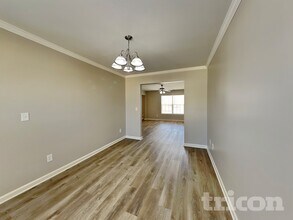 2512 Landale Ct in Raleigh, NC - Foto de edificio - Building Photo