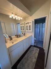 35887 Lourdes Dr in Winchester, CA - Foto de edificio - Building Photo