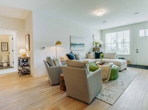 Hackney House Apartments in Oconomowoc, WI - Building Photo - Building Photo