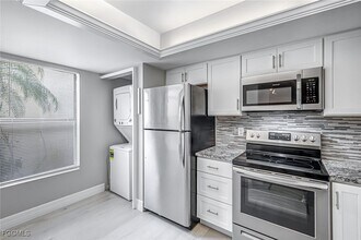 15206 Parkside Dr in Ft. Myers, FL - Building Photo - Building Photo