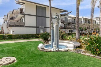 Beachfronter Townhome Apartments in Ventura, CA - Building Photo - Building Photo