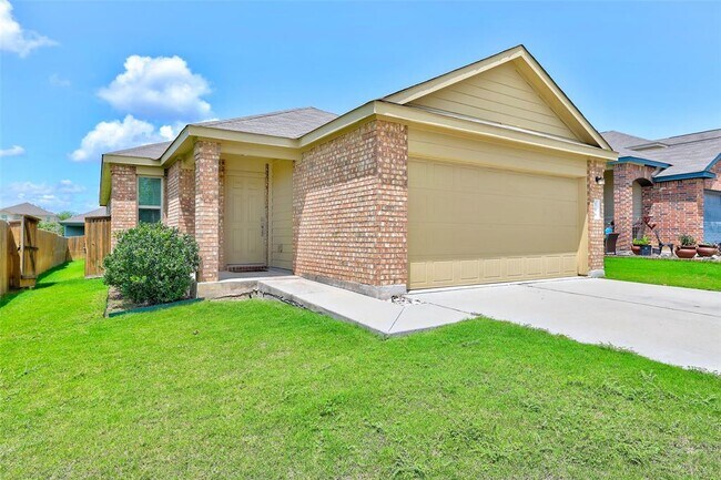 516 Circle Wy in Jarrell, TX - Building Photo - Building Photo