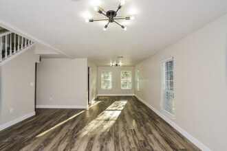 7310 Oswego Dr in San Antonio, TX - Building Photo - Building Photo