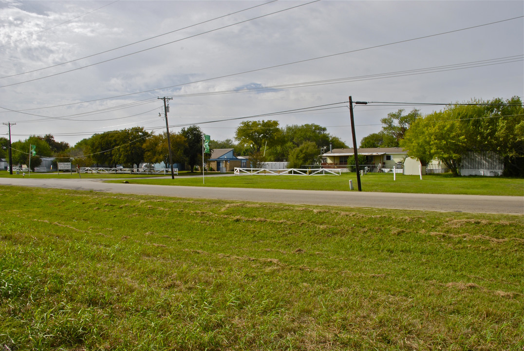 River Oaks Manufactured Home Community in Wilmer, TX - Building Photo