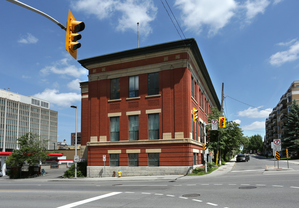 251 Besserer St in Ottawa, ON - Building Photo