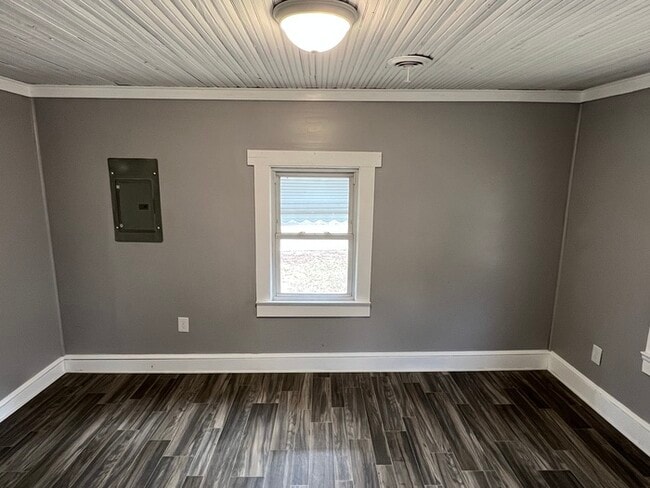 297 Old Pacolet Rd in Cowpens, SC - Building Photo - Building Photo