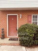 555 Fairfax Ave in Colonial Heights, VA - Building Photo