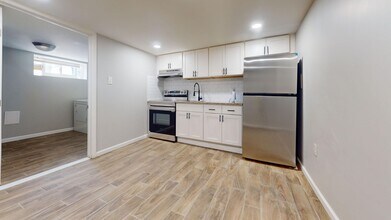 5618 Elmwood Ave in Philadelphia, PA - Building Photo - Building Photo