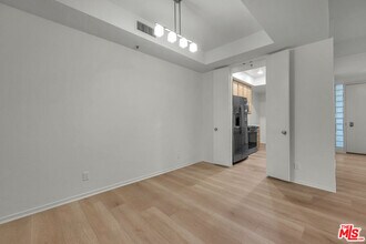 2131 Century Park Ln in Los Angeles, CA - Building Photo - Building Photo
