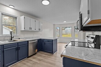 1821 Swann St in Fayetteville, NC - Building Photo - Building Photo